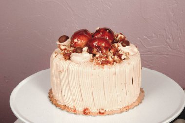 Masada lezzetli bir pasta var.