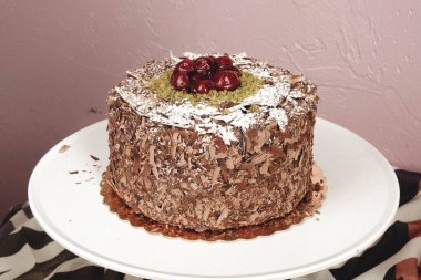 Masada lezzetli bir pasta var.