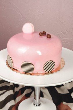 Masada lezzetli bir pasta var.