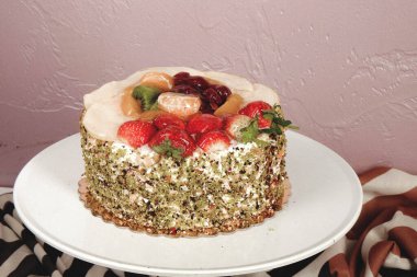 Masada lezzetli bir pasta var.