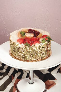 Masada lezzetli bir pasta var.