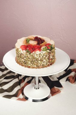 Masada lezzetli bir pasta var.