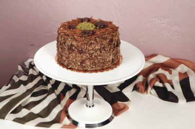 Masada lezzetli bir pasta var.