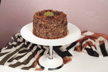 Masada lezzetli bir pasta var.