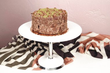 Masada lezzetli bir pasta var.