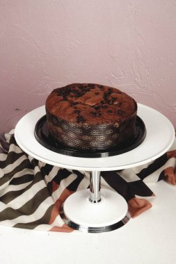 Masada lezzetli bir pasta var.