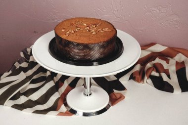 Masada lezzetli bir pasta var.