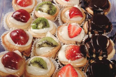 Masada lezzetli bir pasta var.