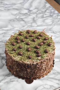 Masada lezzetli bir pasta var.