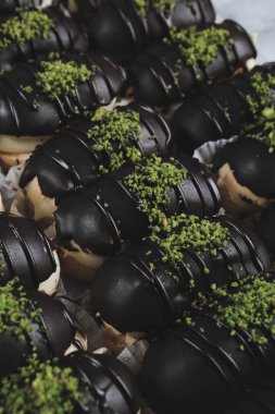 Masada lezzetli bir pasta var.