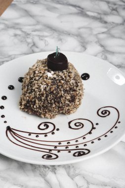 Masada lezzetli bir pasta var.