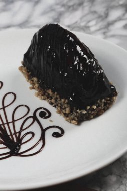 Masada lezzetli bir pasta var.