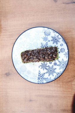 Masada lezzetli bir pasta var.