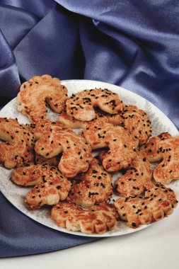 Koyu çikolata parçaları ile tanımlama