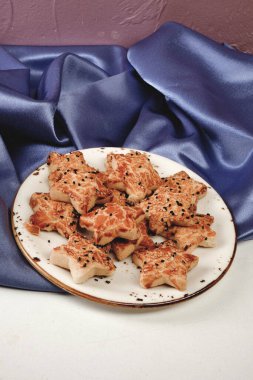 Koyu çikolata parçaları ile tanımlama