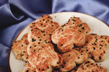 Koyu çikolata parçaları ile tanımlama