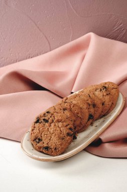 Koyu çikolata parçaları ile tanımlama