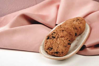 Koyu çikolata parçaları ile tanımlama