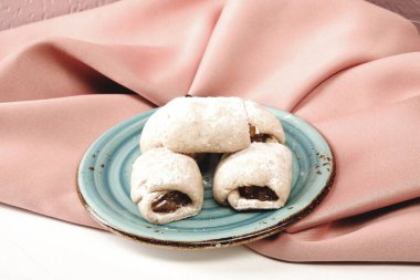 Koyu çikolata parçaları ile tanımlama