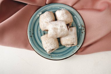 Koyu çikolata parçaları ile tanımlama