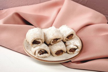 Koyu çikolata parçaları ile tanımlama