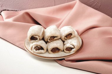 Koyu çikolata parçaları ile tanımlama