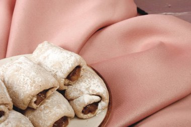 Koyu çikolata parçaları ile tanımlama