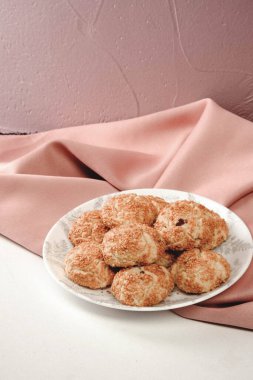 Koyu çikolata parçaları ile tanımlama