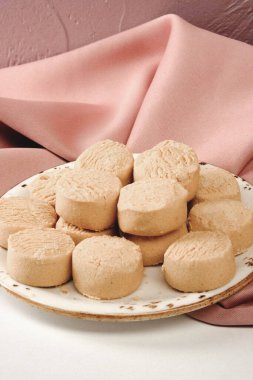 Koyu çikolata parçaları ile tanımlama