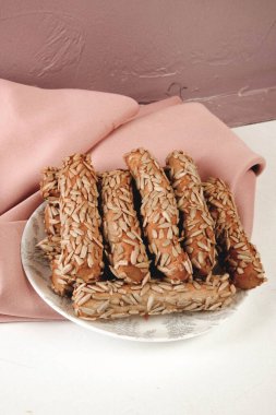 Koyu çikolata parçaları ile tanımlama