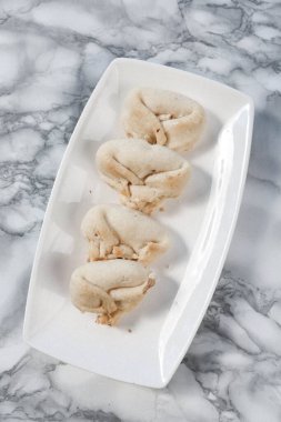 Koyu çikolata parçaları ile tanımlama