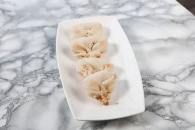 Koyu çikolata parçaları ile tanımlama