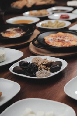 zengin ve leziz Türk Kahvaltı