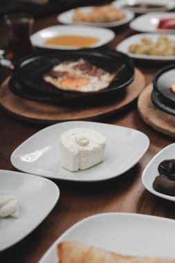 zengin ve leziz Türk Kahvaltı