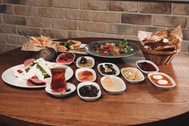 zengin ve leziz Türk Kahvaltı