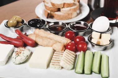 zengin ve leziz Türk Kahvaltı