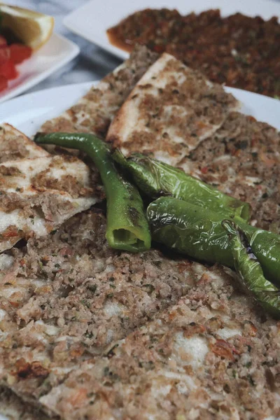 Tradiční Turecké Pečené Jídlo Turecká Pizza Pide Předkrmy Blízkém Východě — Stock fotografie