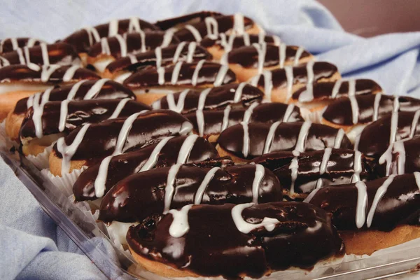 Masada lezzetli bir pasta var.