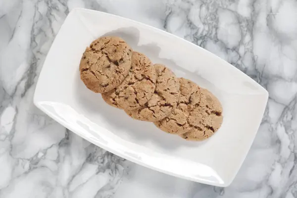 Печенье Темной Шоколадной Крошкой — стоковое фото