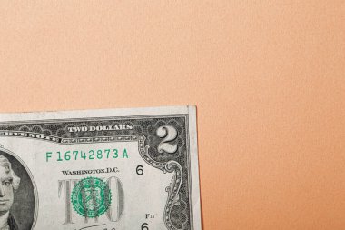 Bir sürü nakit bize dolar