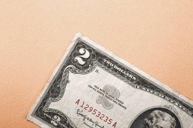 Bir sürü nakit bize dolar