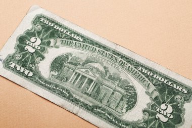 Bir sürü nakit bize dolar