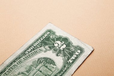 Bir sürü nakit bize dolar