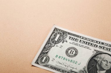 Bir sürü nakit bize dolar