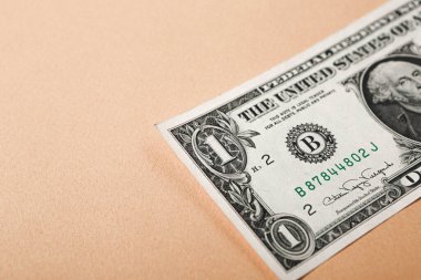 Bir sürü nakit bize dolar