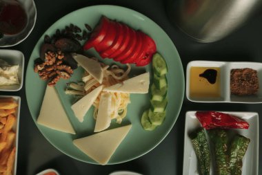 zengin ve leziz Türk Kahvaltı