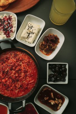 zengin ve leziz Türk Kahvaltı