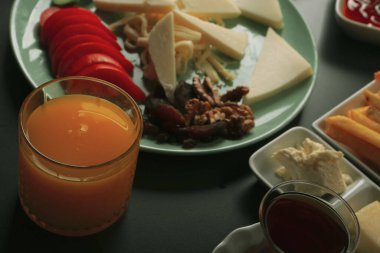 zengin ve leziz Türk Kahvaltı