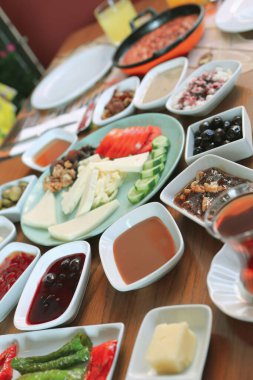 zengin ve leziz Türk Kahvaltı