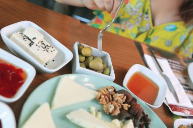 zengin ve leziz Türk Kahvaltı